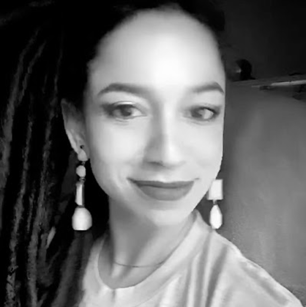 Meet your Posher, Alayna